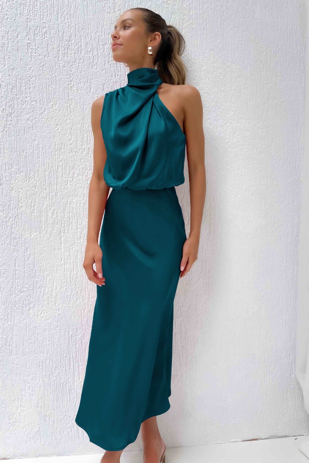 Maria™ - Elegancka satynowa sukienka bez rękawów z wyrafinowanym żółwim dekoltem