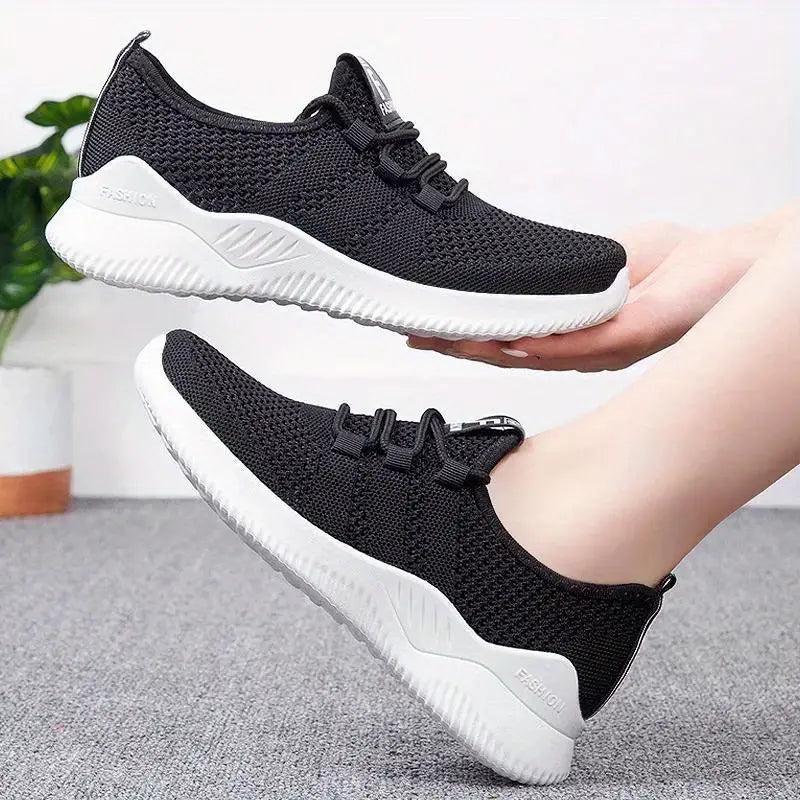 Jednokolorowe buty casualowe EaseFit Sporty