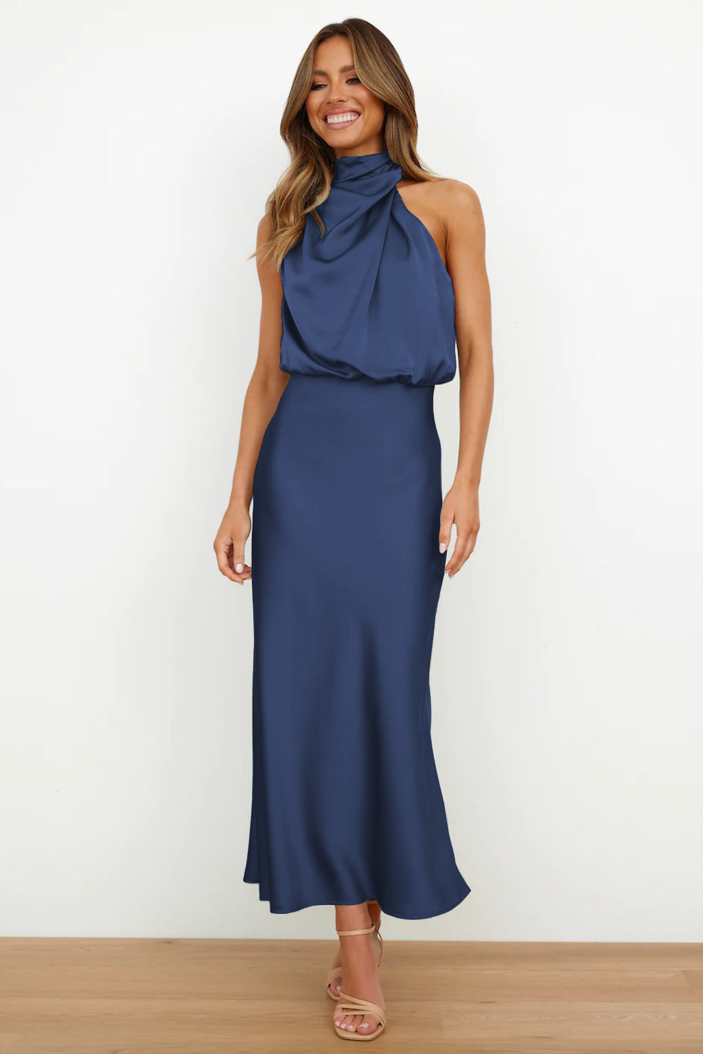 Maria™ - Elegancka satynowa sukienka bez rękawów z wyrafinowanym żółwim dekoltem