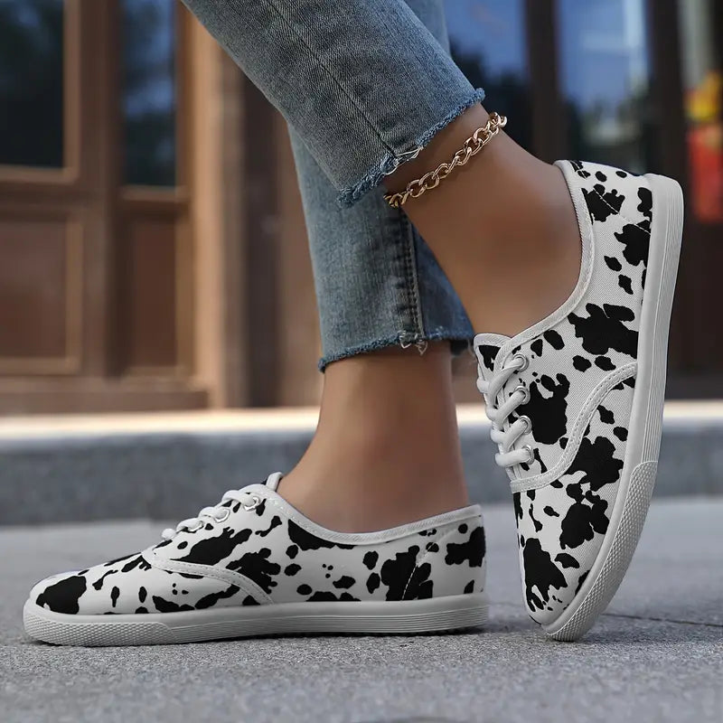 Damskie wsuwane loafersy - Lekkie płócienne buty z nadrukiem krowy