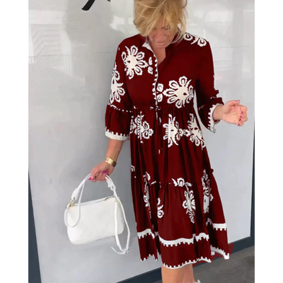 Sukienka w kwiaty Livia™ z eleganckimi rękawami trzy czwarte