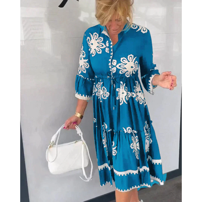 Sukienka w kwiaty Livia™ z eleganckimi rękawami trzy czwarte