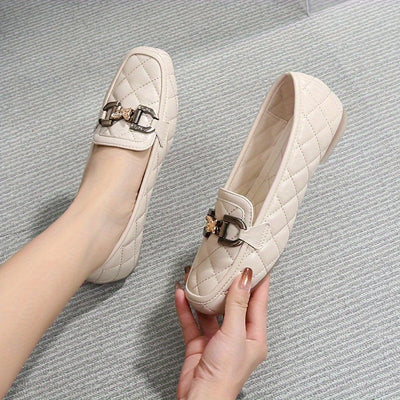 Czarne loafersy Penny, pikowany wzór z cekinami, lekkie płaskie buty