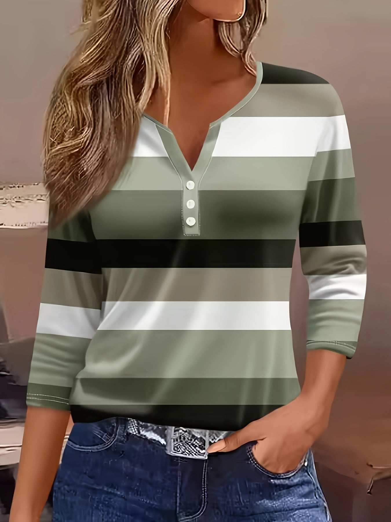 Letnia lniana koszula damska – casualowy T-shirt w paski z rękawami trzy czwarte