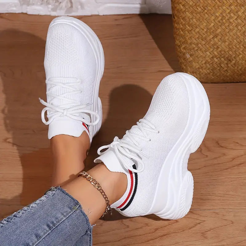 Oddychające casualowe sznurowane buty na koturnie