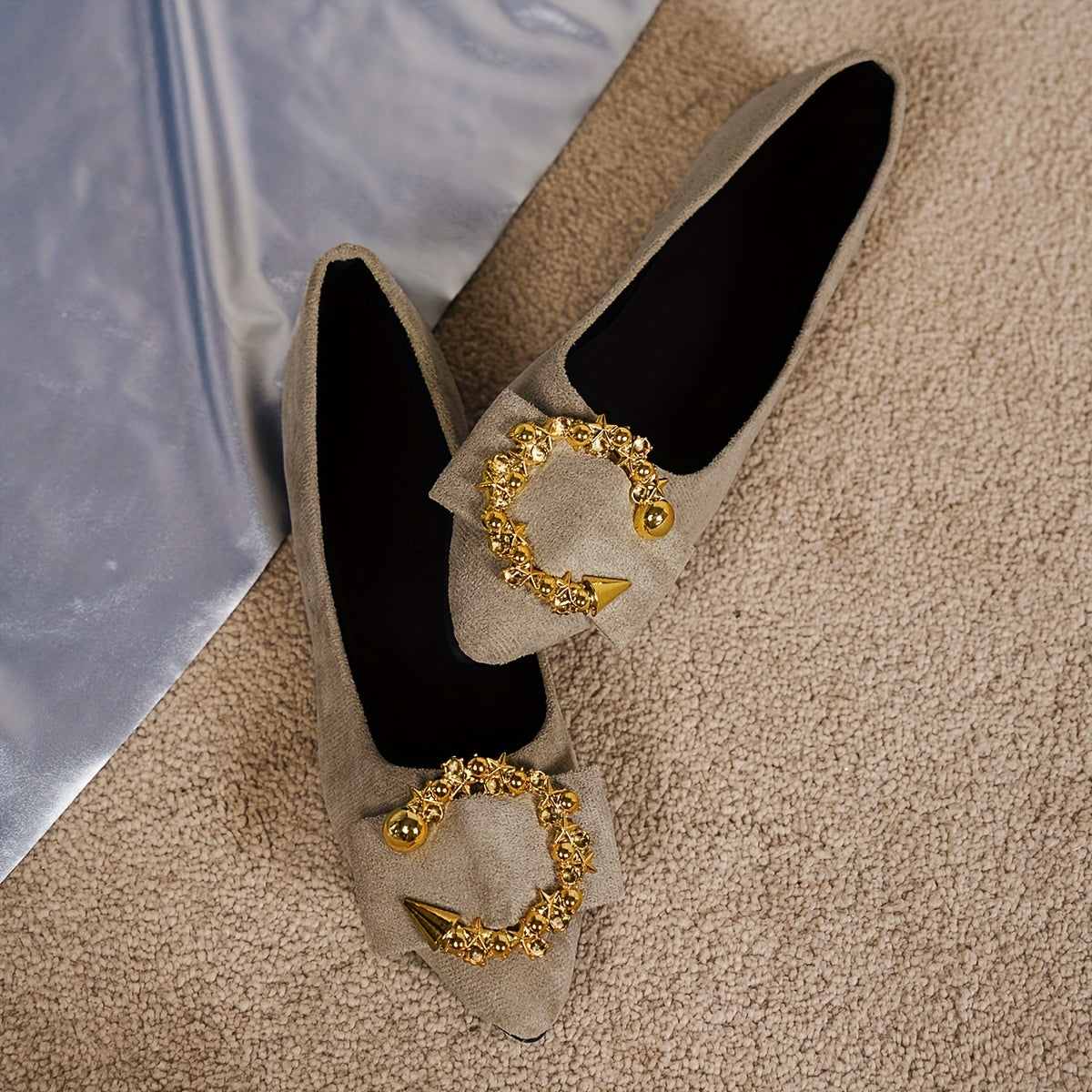 Balleriny z buty z klamrą w klamrze rhinestone Buty Spitzer Toe na lato