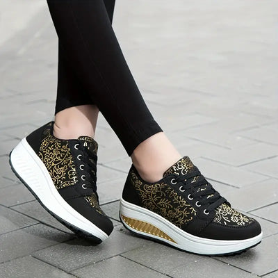 Leichte florale Schnürschuhe