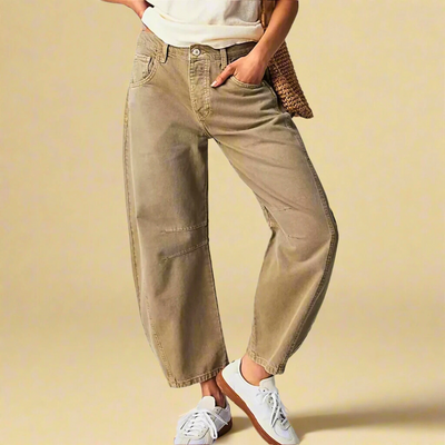Cropped Jean z Detalami na Kolanach i Zapięciem na Guzik w Talii