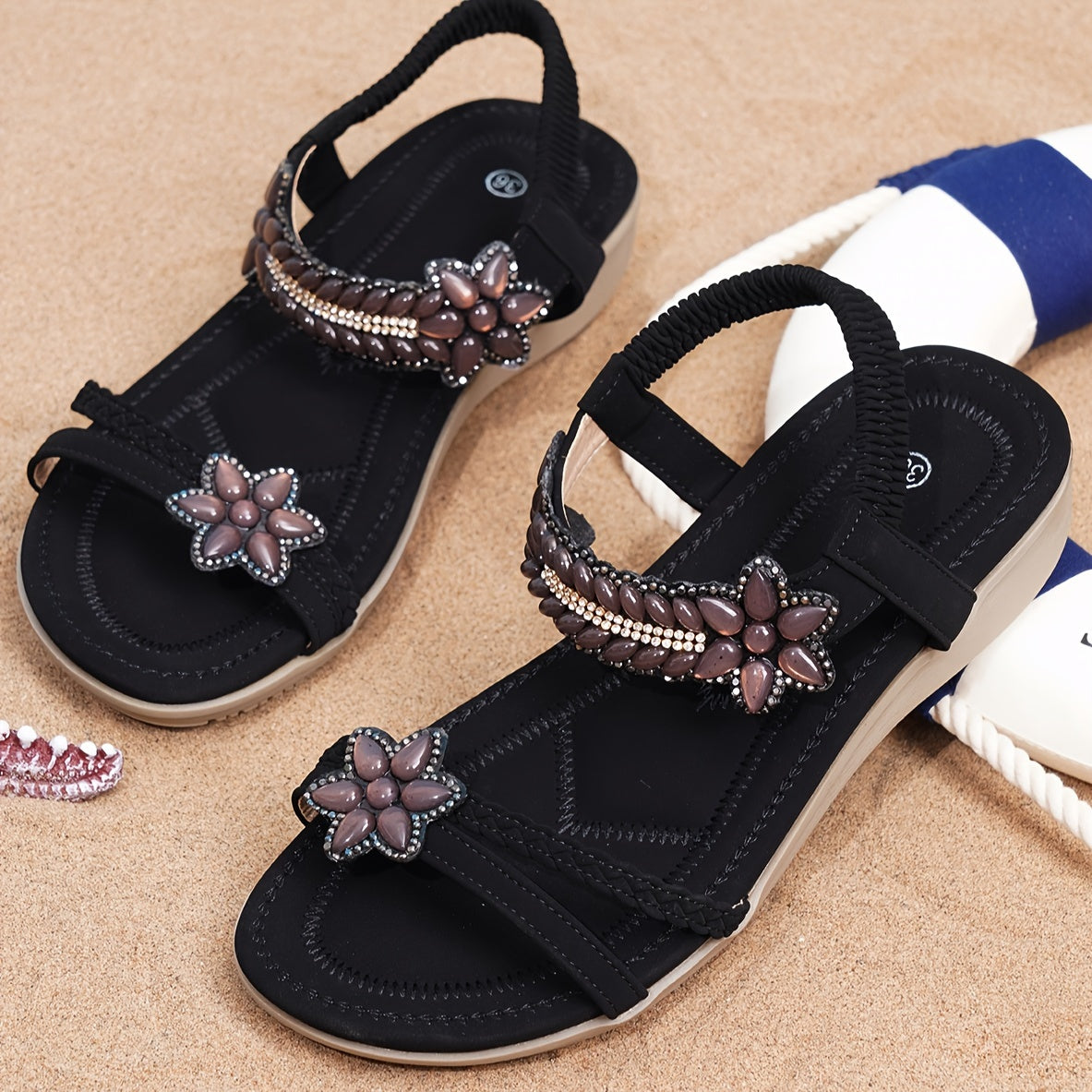Boho Chic Women Sandals z błyszczącymi dżerstonami