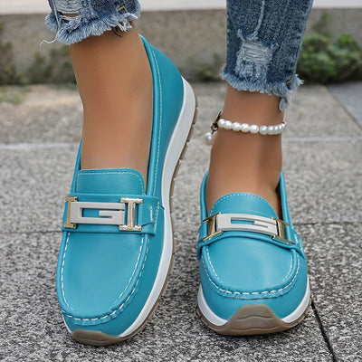 Damskie loafersy z metalową klamrą - wygodne loafersy na lato