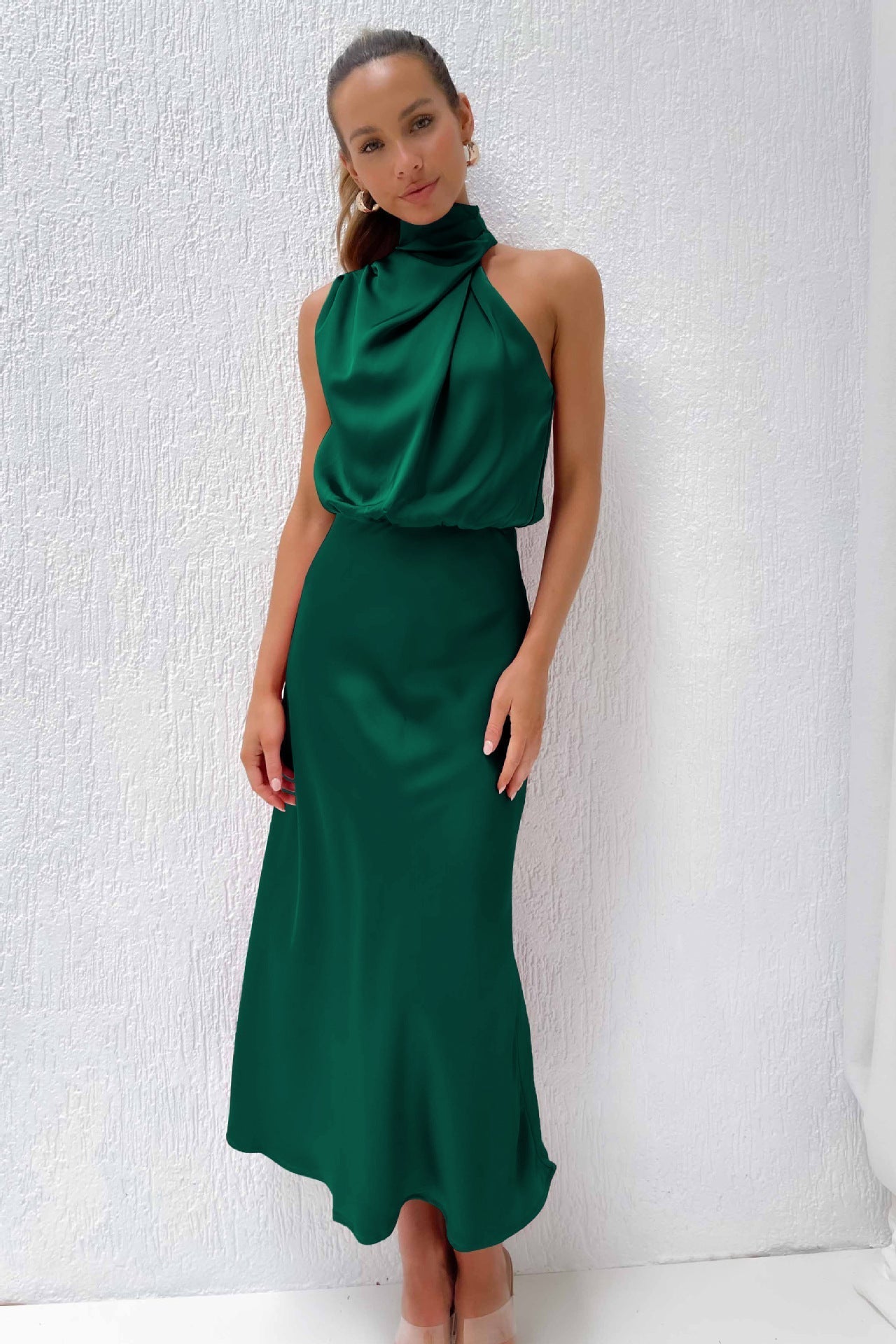 Maria™ - Elegancka satynowa sukienka bez rękawów z wyrafinowanym żółwim dekoltem