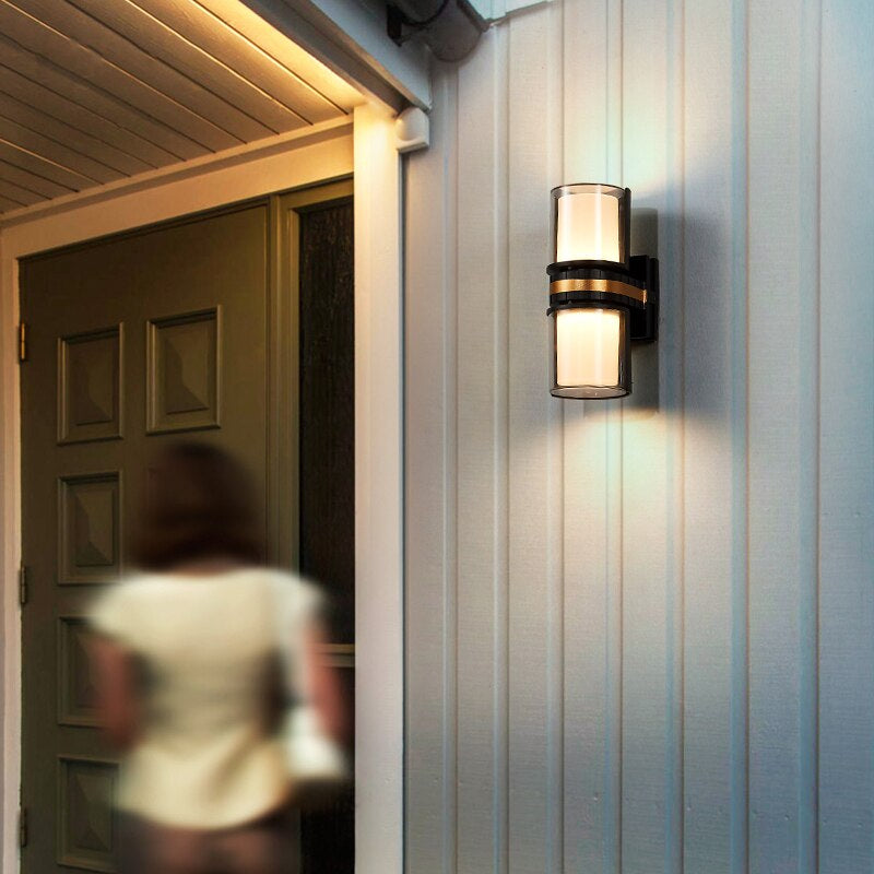 Designerska Lampa Ścienna LED Regulowane i Nowoczesne Oświetlenie Ogrodowe