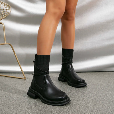 Heike - Modne buty na średnim obcasie z okrągłym noskiem i jedną klamrą