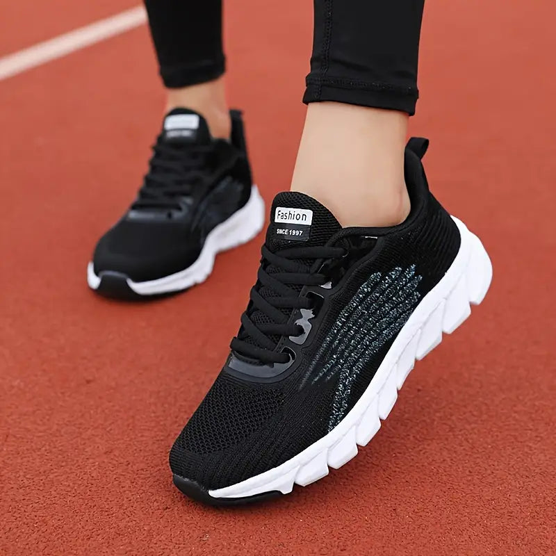 Lexi - Lekkie, sznurowane buty wykonane z oddychającej siateczki