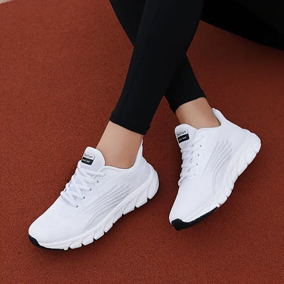 Lexi - Lekkie, sznurowane buty wykonane z oddychającej siateczki