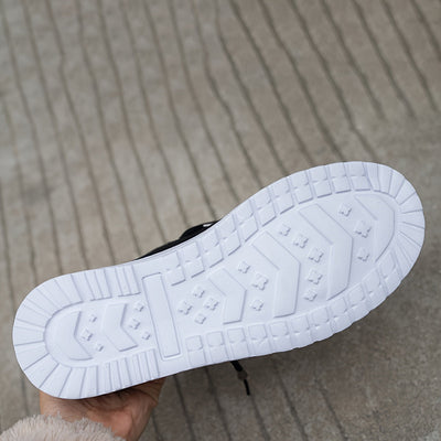 Letnie loafersy damskie - lekkie buty wsuwane z krowim wzorem
