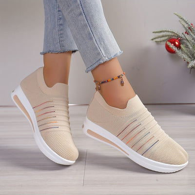 Letnie loafersy damskie - oddychające, lekkie buty wsuwane z odkrytymi palcami