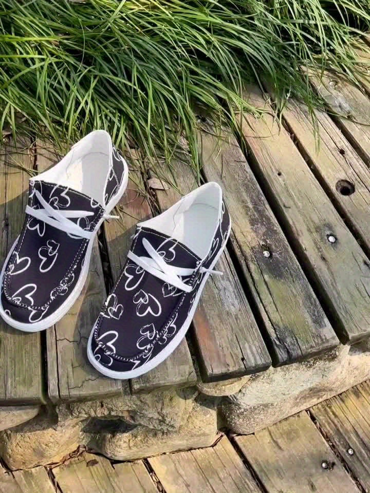 Damskie wsuwane mokasyny - lekkie i wygodne buty codzienne z wzorem serca