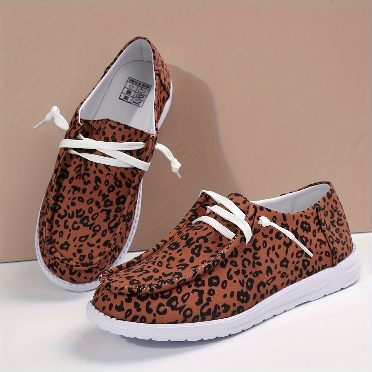 Damskie loafersy - Stylowe buty letnie ze sznurowadłami i nadrukiem