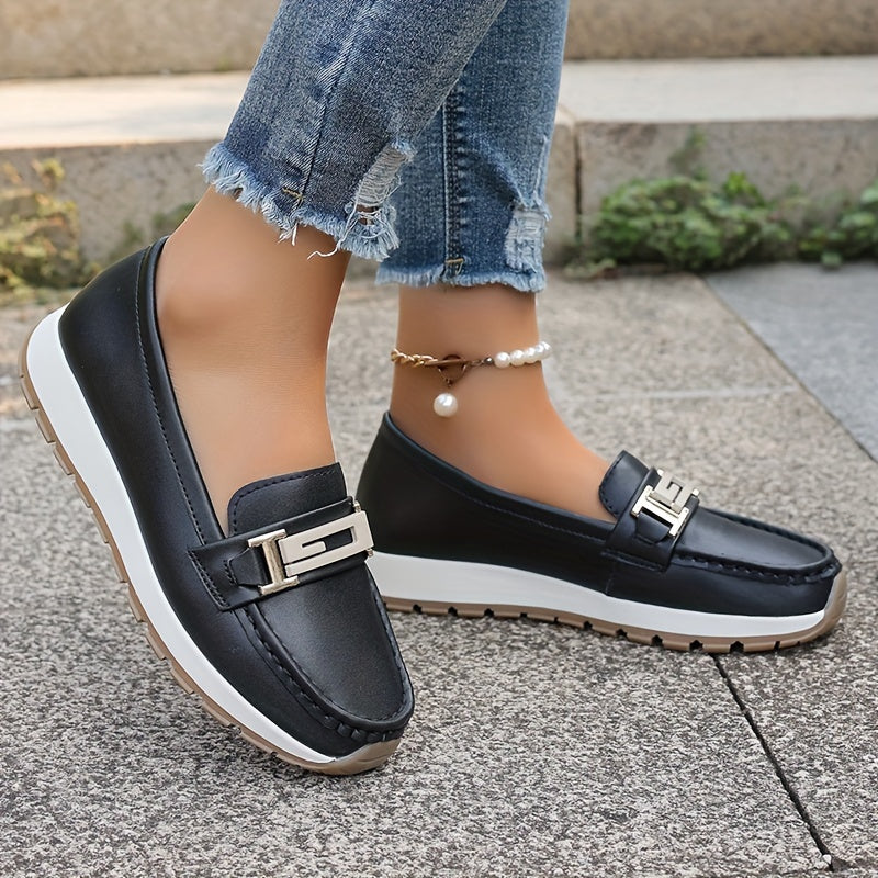 Damskie loafersy z metalową klamrą - wygodne loafersy na lato