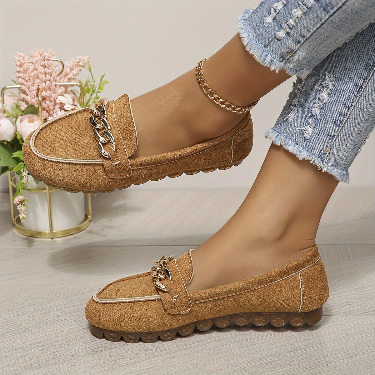 Ponadgabarytowy loafers dla kobiet z metalicznym łańcuszkiem