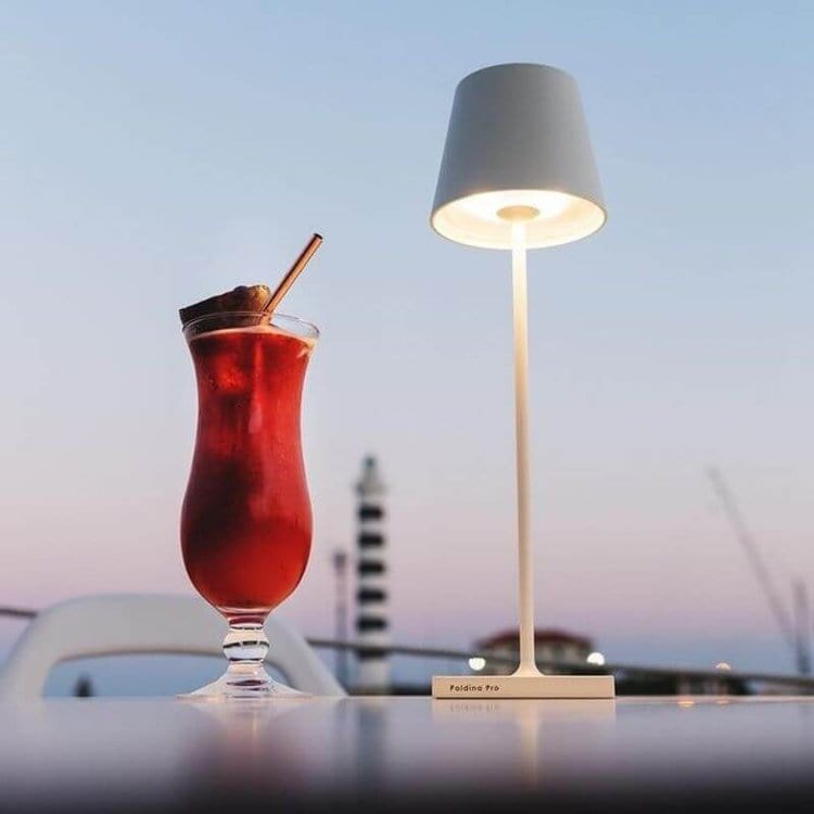 Lampa LED Alexa | Minimalistyczna wodoodporna lampa stołowa