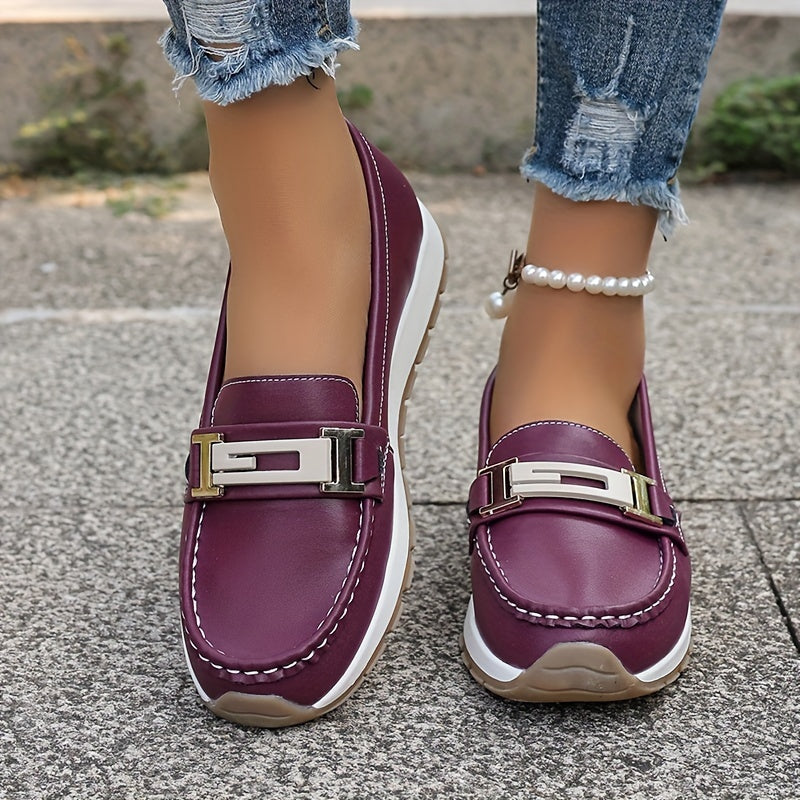 Damskie loafersy z metalową klamrą - wygodne loafersy na lato