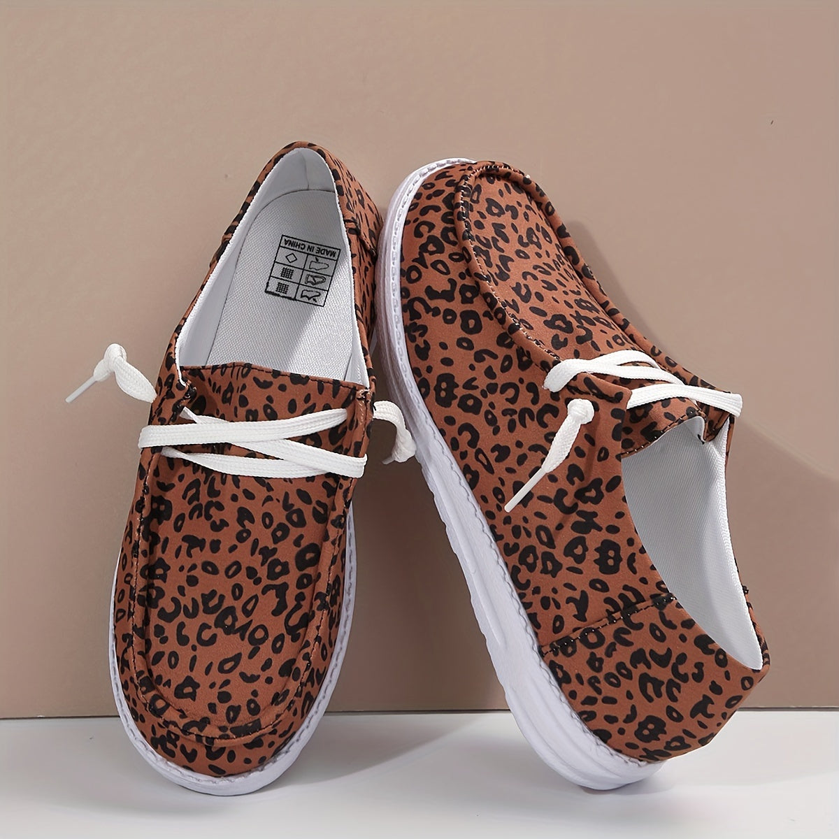 Damskie loafersy - Stylowe buty letnie ze sznurowadłami i nadrukiem