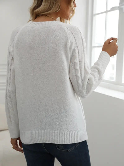 Amelia | Stylowy sweter z ozdobnymi guzikami