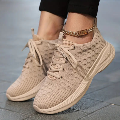 Casualowe buty z miękkim sznurowaniem w kroku