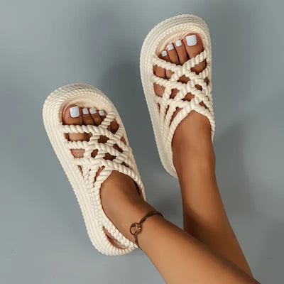 Kolorowe letnie buty na platformie z odkrytymi palcami