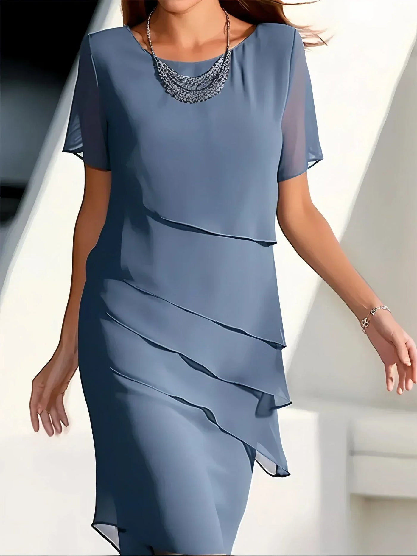 Wyrafinowana sukienka warstwowa Antonella™ - ponadczasowa elegancja