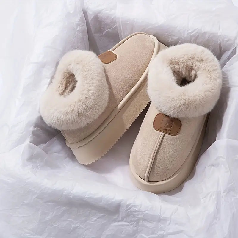Damskie buty zimowe - wyściełane polarem z motywem misia z kreskówki