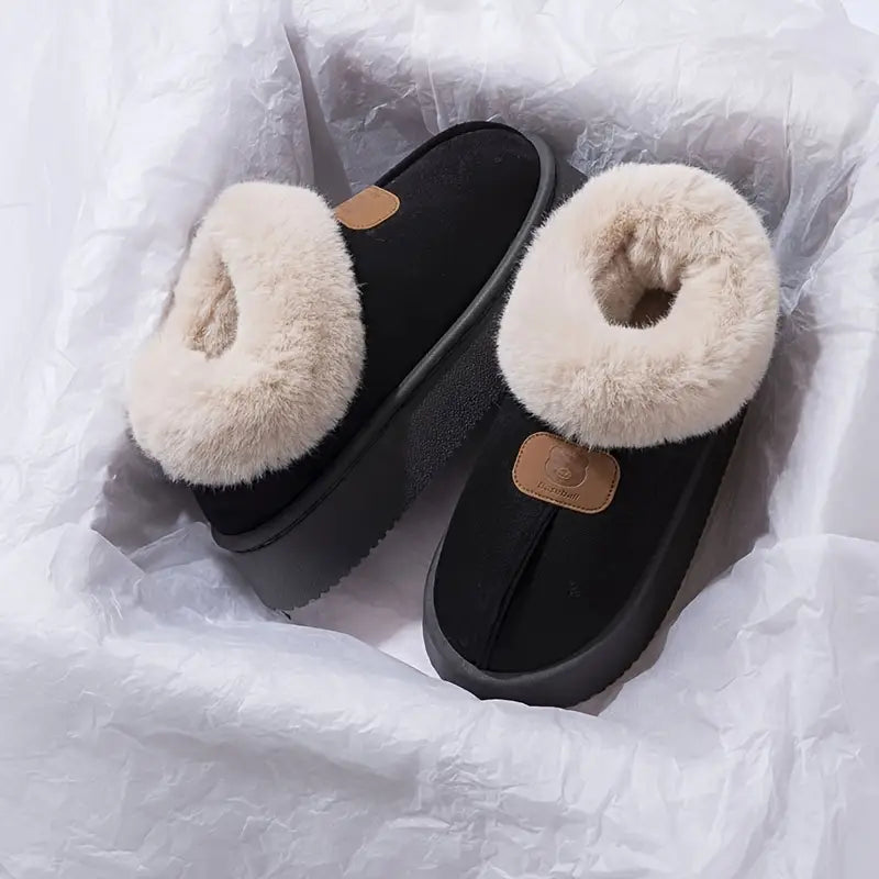Damskie buty zimowe - wyściełane polarem z motywem misia z kreskówki