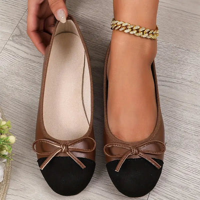 Damskie płaskie buty z kokardką