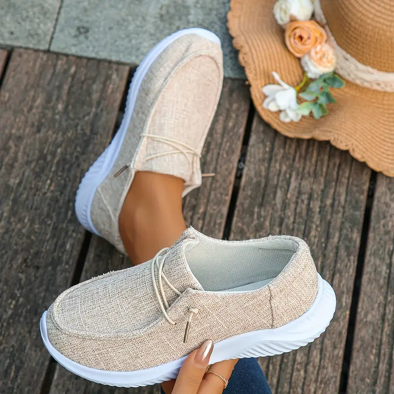 Ladies Canvas Slip-On Mokwiski Light i wygodne z drukiem lamparta