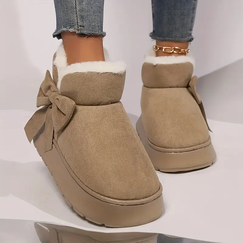 Buty śniegowe z podszewką - ciepłe, wygodne i płaskie z okrągłymi noskami