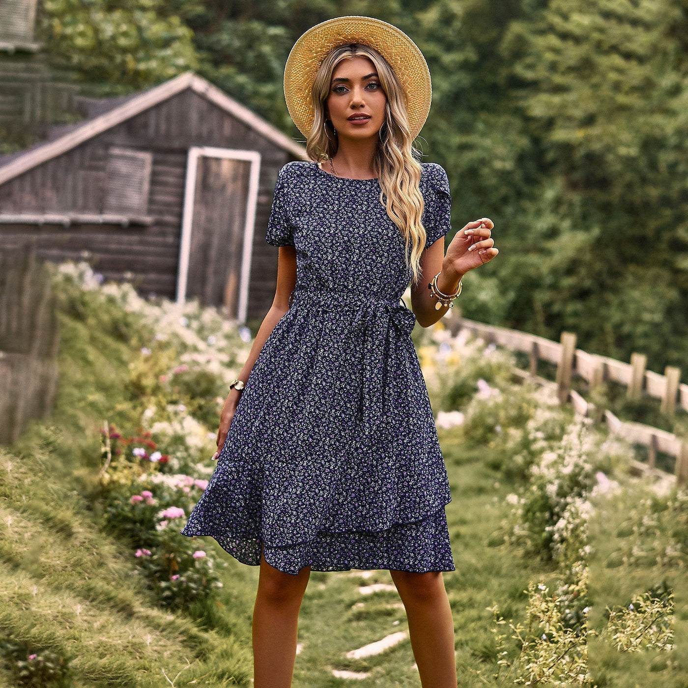 Modna sukienka Elisa™ z eleganckim paskiem w talii