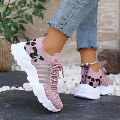 Oddychające, sznurowane buty do biegania w panterkę