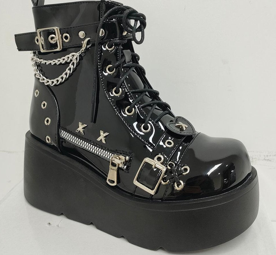 Buty na platformie ze zdobieniami Clemu