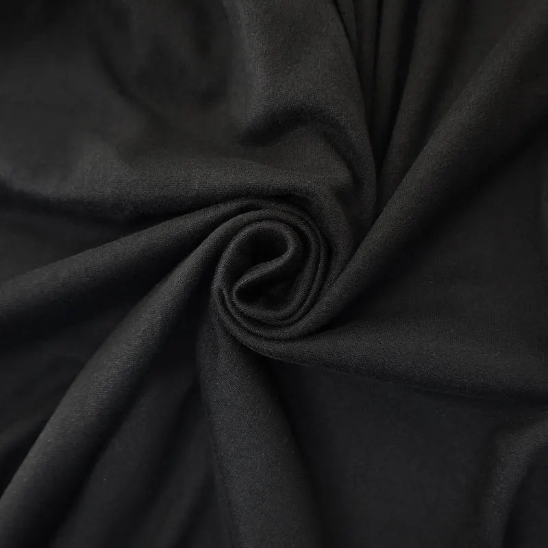 Liwiana | Elegancka czarna maxi sukienka z golfem i rozcięciem