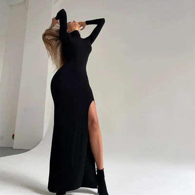 Liwiana | Elegancka czarna maxi sukienka z golfem i rozcięciem