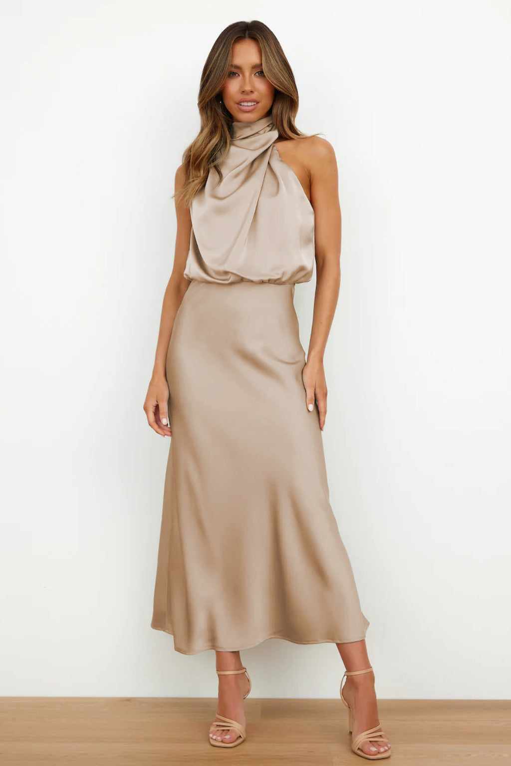 Maria™ - Elegancka satynowa sukienka bez rękawów z wyrafinowanym żółwim dekoltem