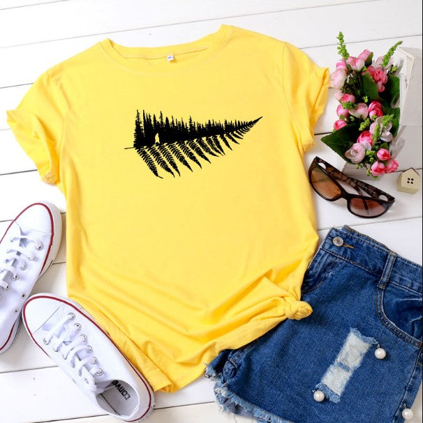 T-shirt z nadrukiem piór