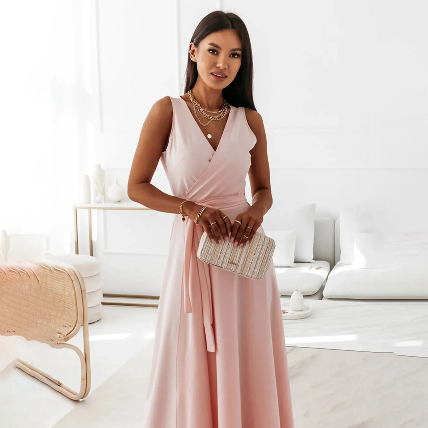 Elegancka Sukienka Maxi z Kopertowym Dekoltem