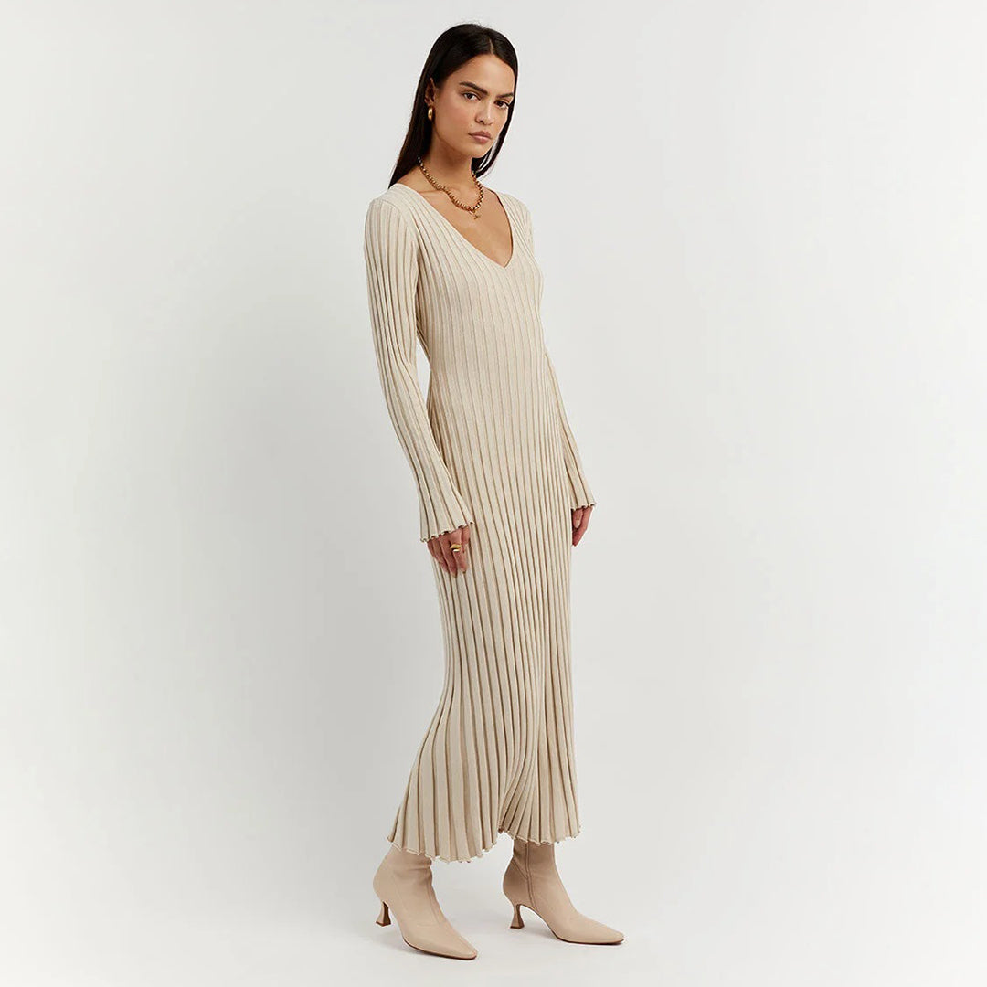 Elegancka dzianinowa sukienka maxi ABIGAIL - stylowy dodatek do Twojej garderoby!