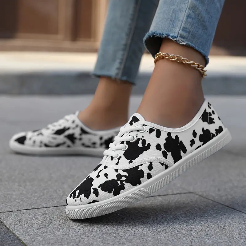Damskie wsuwane loafersy - Lekkie płócienne buty z nadrukiem krowy