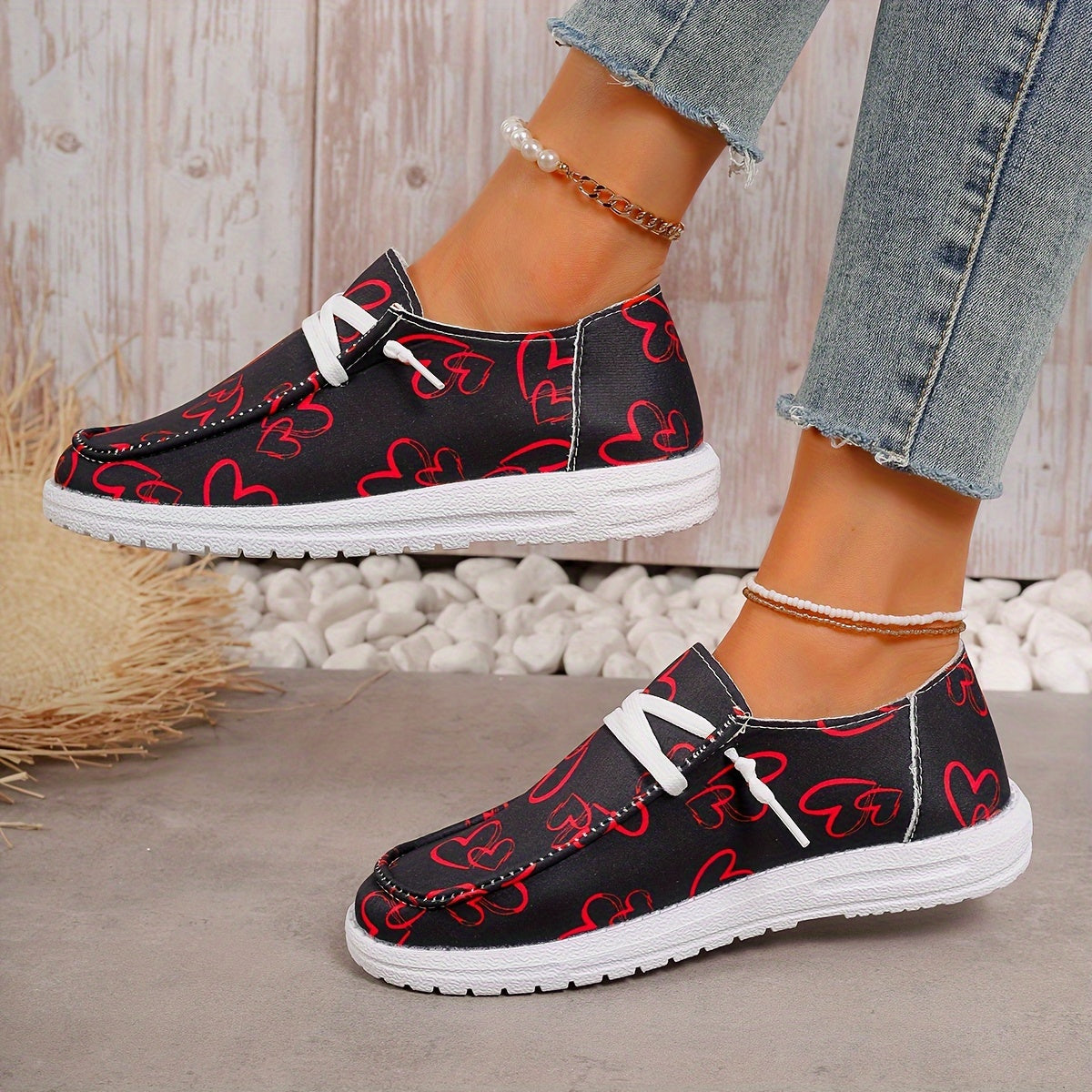 Damskie wsuwane mokasyny - lekkie i wygodne buty codzienne z wzorem serca