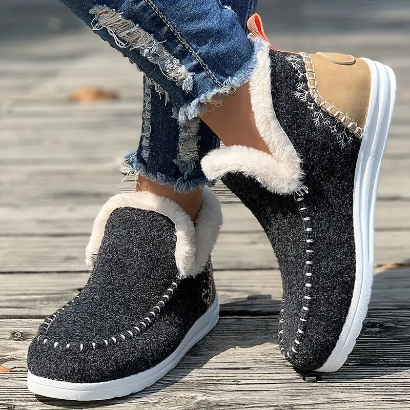 Buty zimowe - wygodne płaskie buty wsuwane z pluszową podszewką