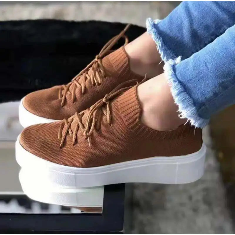 Minimalistyczna esencja Schnürschuhe